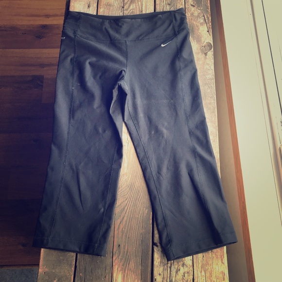 Nike Capri tights - Picture 1 of 7